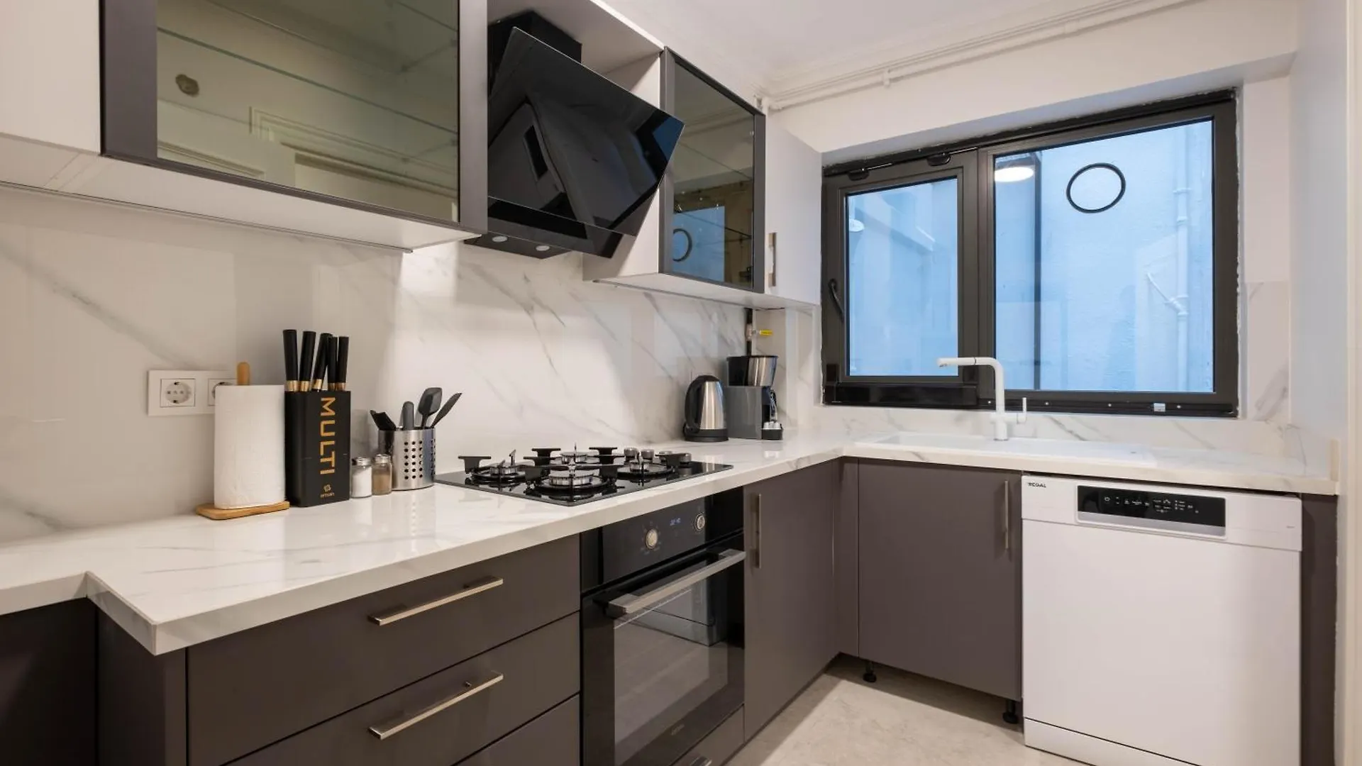 Mayer Sisli Residence - Luxury 3Br Apartments 이스탄불